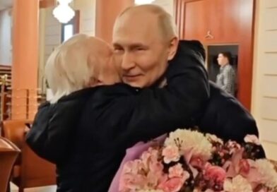 Putin health fears soar as Russian President ‘accused of using body double’ | World | News