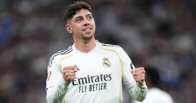 Man Utd consider Federico Valverde transfer bid with Real Madrid chiefs furious | Football | Sport