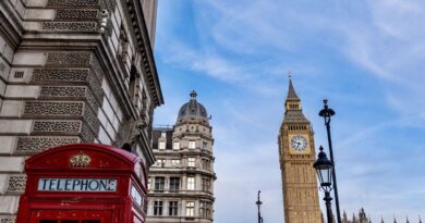 ‘Extra UK bank holiday’ update as supporters keen to honour ‘contribution’
