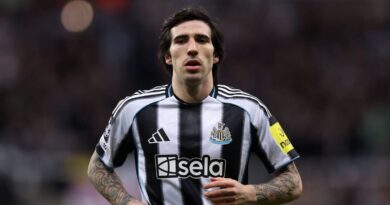 Man Utd news: Tonali ‘up for sale’ as contact made over transfer | Football | Sport