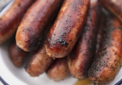 ‘Inappropriate’ pork sausages served on migrant deportation flight | World | News