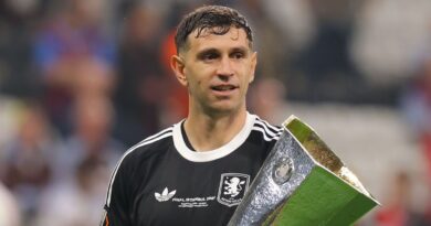 Aston Villa’s Emi Martinez played through grim injury to win Europa League | Football | Sport