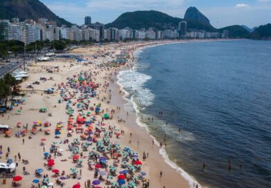 Copacabana shooting LIVE: Rio de Janeiro rocked by intense gunfire near beach | World | News Copacabana shooting LIVE: Rio de Janeiro rocked by intense gunfire near beach | World | News
