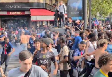 Riot police charge PSG fans in Paris as Arsenal lose in Champions League final | World | News
