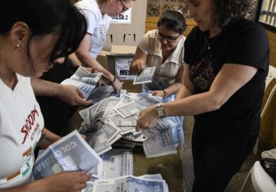 Colombia’s Petro sows doubt on election showing his favored successor heading to runoff against pro-Trump rival