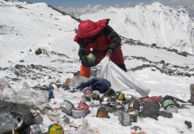 Mount Everest’s ‘ugly’ reality exposed as climber visits | Asia | Travel