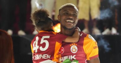 Man Utd put on notice over Victor Osimhen transfer as talks held | Football | Sport