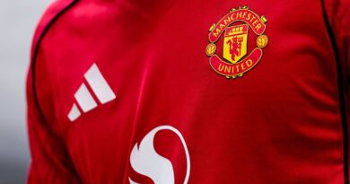 Man Utd news: United confirm done deal as Andre Onana ‘in talks’ over transfer | Football | Sport