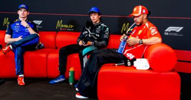 Lewis Hamilton fires threat at Max Verstappen and Kimi Antonelli | F1 | Sport