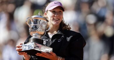 How Roger Federer helped Mirra Andreeva win French Open as she receives special message | Tennis | Sport