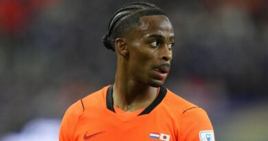 Man Utd learn lowest fee they can sign Summerville for as Liverpool lurk | Football | Sport