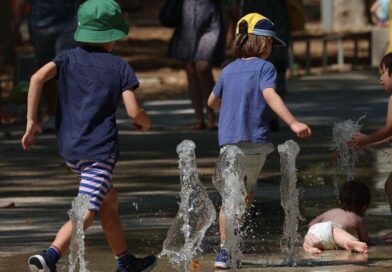 Tragedy as 2 toddlers trapped inside car cook to death in 40C heat | World | News Tragedy as 2 toddlers trapped inside car cook to death in 40C heat | World | News