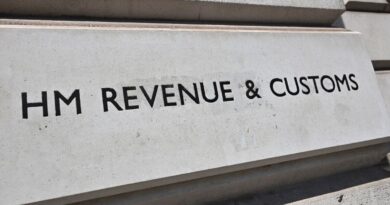 HMRC confirms £890 payments being sent to UK households | Personal Finance | Finance