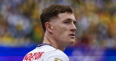 Elliot Anderson to suffer immediate Man City blow after transfer breakthrough | Football | Sport
