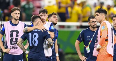 Uruguay stars fly home commercial as Bielsa quits after World Cup exit | Football | Sport
