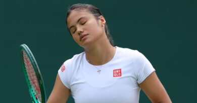 Emma Raducanu spotted on crutches with new man after banking big Wimbledon payday | Tennis | Sport