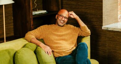 The Guardian’s Kai Wright refuses to buy a new phone