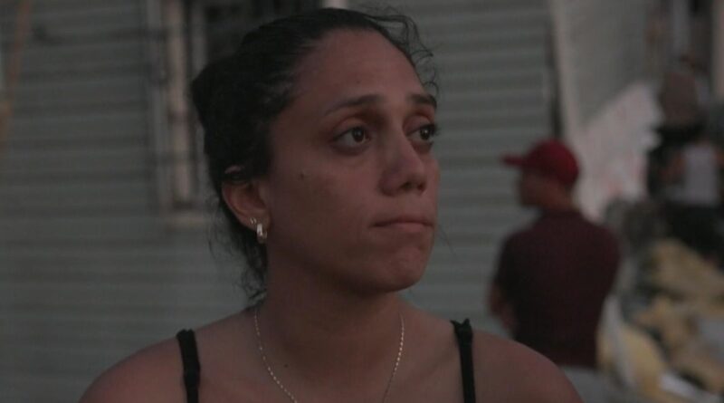 Venezuelans desperately search for earthquake survivors: “As long as it takes”