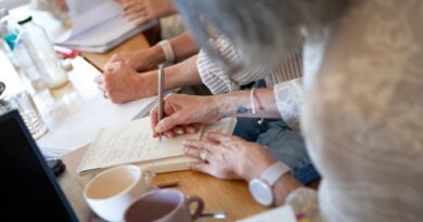 Simple writing test could detect cognitive impairment early, study finds