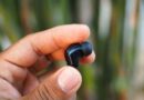 Signs of hearing loss as people that sleep with earphones cautioned Signs of hearing loss as people that sleep with earphones cautioned
