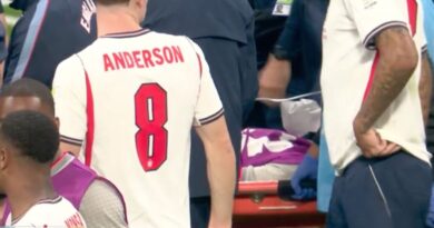 Jordan Henderson gets oxygen and stretchered off with freak injury after England win | Football | Sport