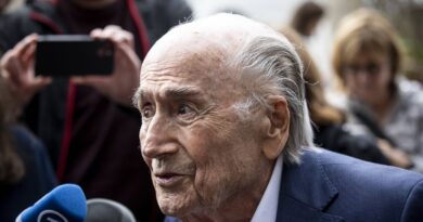 Sepp Blatter asks unavoidable Donald Trump question after World Cup ban row | Football | Sport