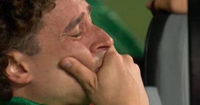 World Cup icon retires on the spot and breaks down in tears after England win | Football | Sport