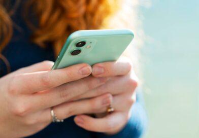 Telstra outage LIVE: Users report mass disruption with no calls or internet | World | News