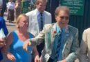 Cliff Richard sings and dances in superstar Wimbledon entrance after being deserted | Tennis | Sport