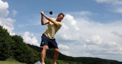 Harry Kane confirms he played golf with Donald Trump in ‘surreal moment’ | Football | Sport
