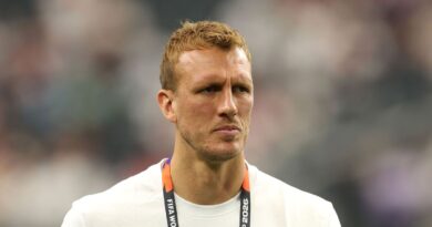 The grim reason England defender Dan Burn has just nine fingers | Football | Sport