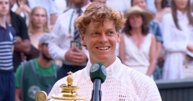 Jannik Sinner’s mum walks out of Wimbledon final as Italian calls her out in speech | Tennis | Sport