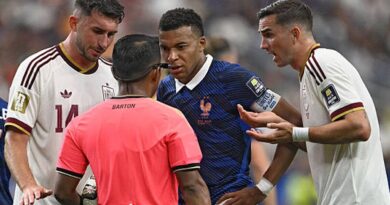 VAR breaks World Cup rules during France vs Spain to leave fans absolutely baffled | Football | Sport