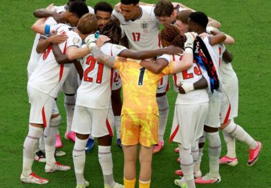 Falkland Islands row ‘could be put lid on’ in just hours as England stars to face Messi | World | News