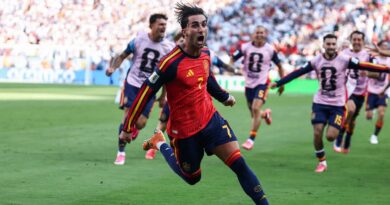 Spain win World Cup to break Argentina hearts after ‘stupid’ Enzo Fernandez red | Football | Sport