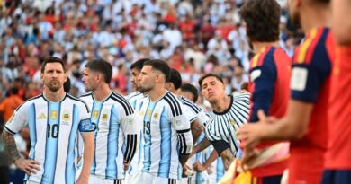 Argentina stars issue World Cup statements as row takes twist overnight | Football | Sport