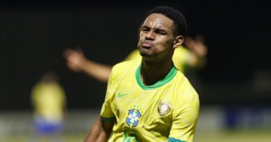 Man Utd face Man City and Barcelona transfer battle for £42m deal | Football | Sport