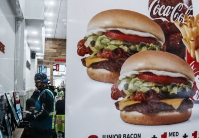 Popular burger chain to close up to 350 stores – opened in 1969 | World | News Popular burger chain to close up to 350 stores – opened in 1969 | World | News
