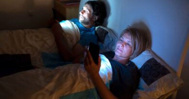 Sleep deprivation linked to weight gain and larger waistline, study finds