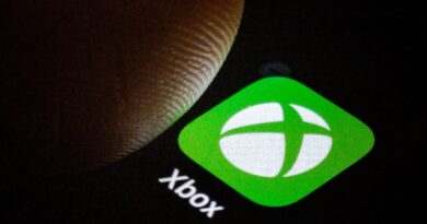 Microsoft to cut more than 3,000 jobs from ailing Xbox unit Microsoft to cut more than 3,000 jobs from ailing Xbox unit