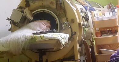 Polio survivor who was last American iron lung user dies at age 78