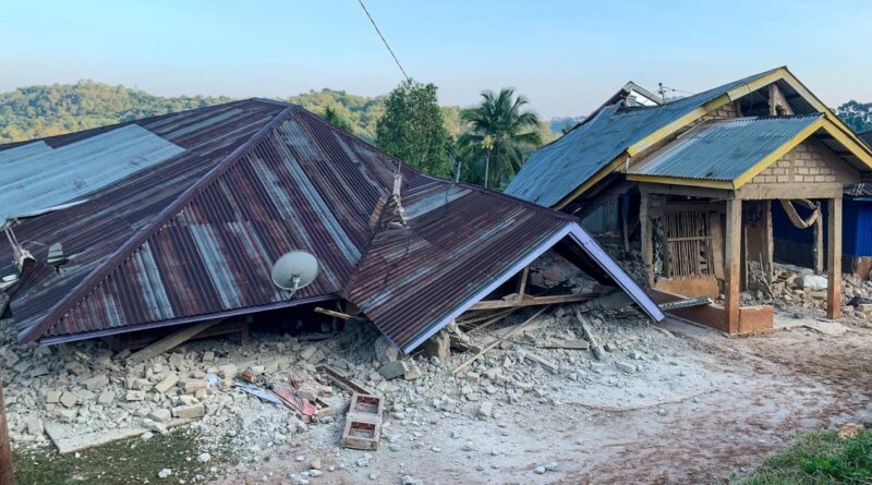 At least 5 killed after powerful 7.7 earthquake strikes Indonesia, triggers tsunami warning