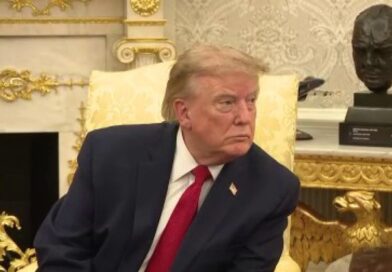Trump threatens to bomb Oman if it interferes with Strait of Hormuz deal