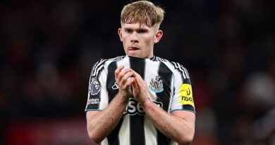 Man Utd can sign Lewis Hall on one condition as Newcastle transfer stance emerges