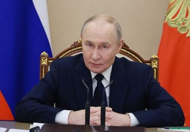 Panicking Putin 'plotting to mobilise half-a-million fighters in weeks' as WW3 fears soar