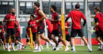 Man Utd name surprise player in squad for Leeds clash as reason explained