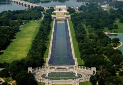 Shocking pictures show state of Reflecting Pool as mystery sign announces more changes