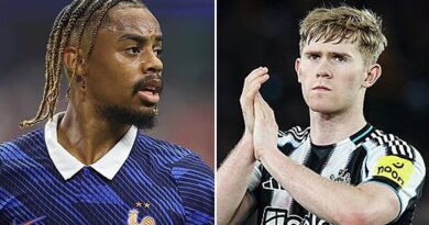 Transfer news LIVE: Liverpool Barcola agreement, Hall to Man Utd, Arsenal talks confirmed