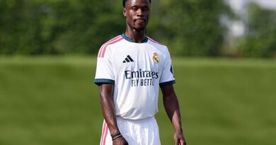 Eduardo Camavinga makes Man Utd transfer decision after secret talks held with agent