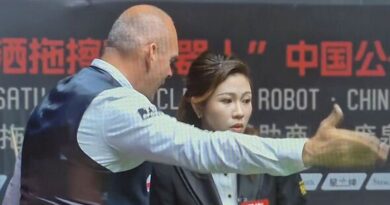 China Open snooker row breaks out as ref has to step in and tell ex-champion 'calm down'